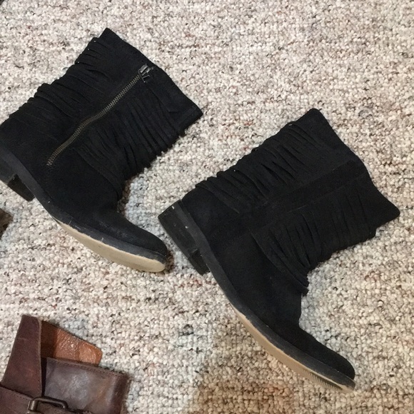 STEVE MADDEN red boots + aldo black boots - Picture 3 of 3